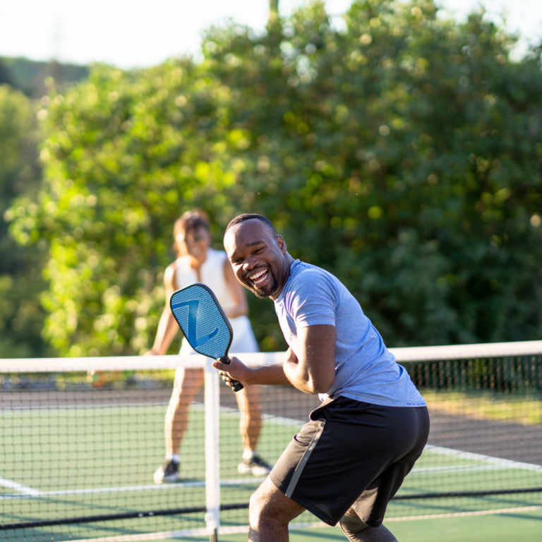 The 9 Best Pickleball Paddles for Beginners: How to Choose the Right One
